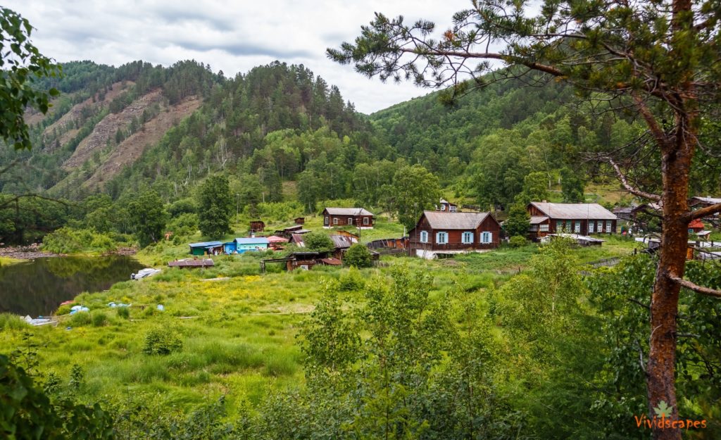 A scenic lunch spot on the circum baikal rail line