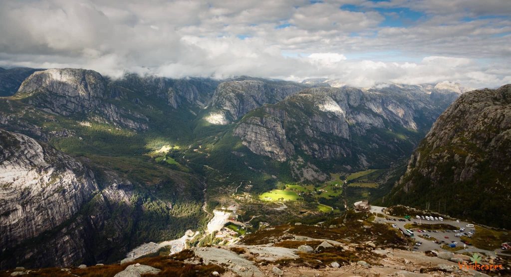 View along the kjerag hike