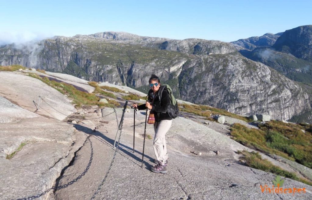 Kjeragbolten hiking terrain