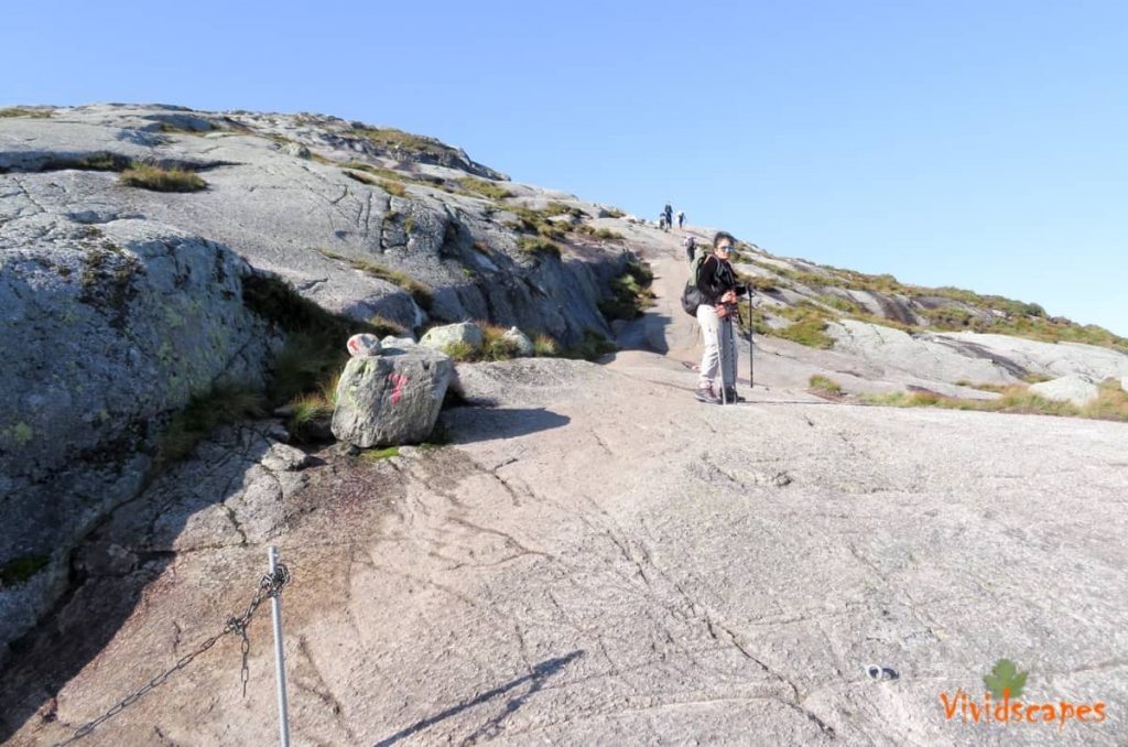 Kjeragbolten hiking terrain