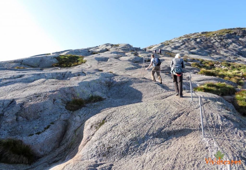 Kjeragbolten hiking terrain